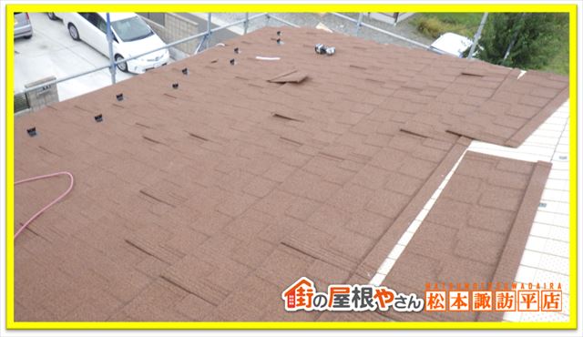 松本市ジンカリウム鋼板カバー工法　本体取り付け